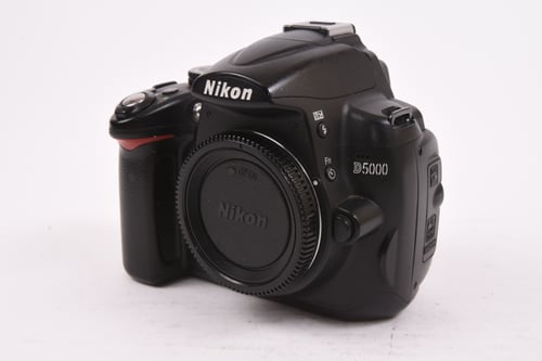 Nikon D5000 Body