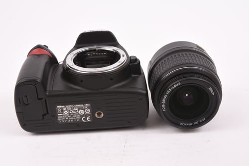 thumbnail-5 for Nikon D60 w/18-55mm