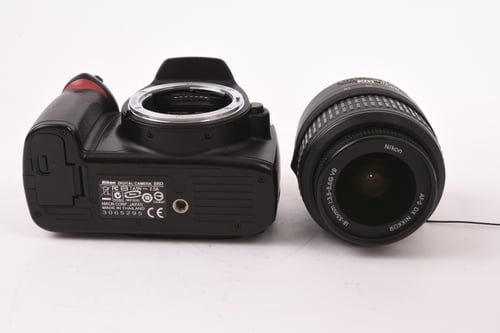 thumbnail-5 for Nikon D60 w/18-55mm