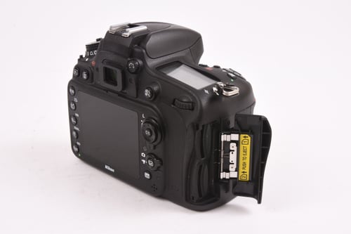 thumbnail-3 for Nikon D610 Body