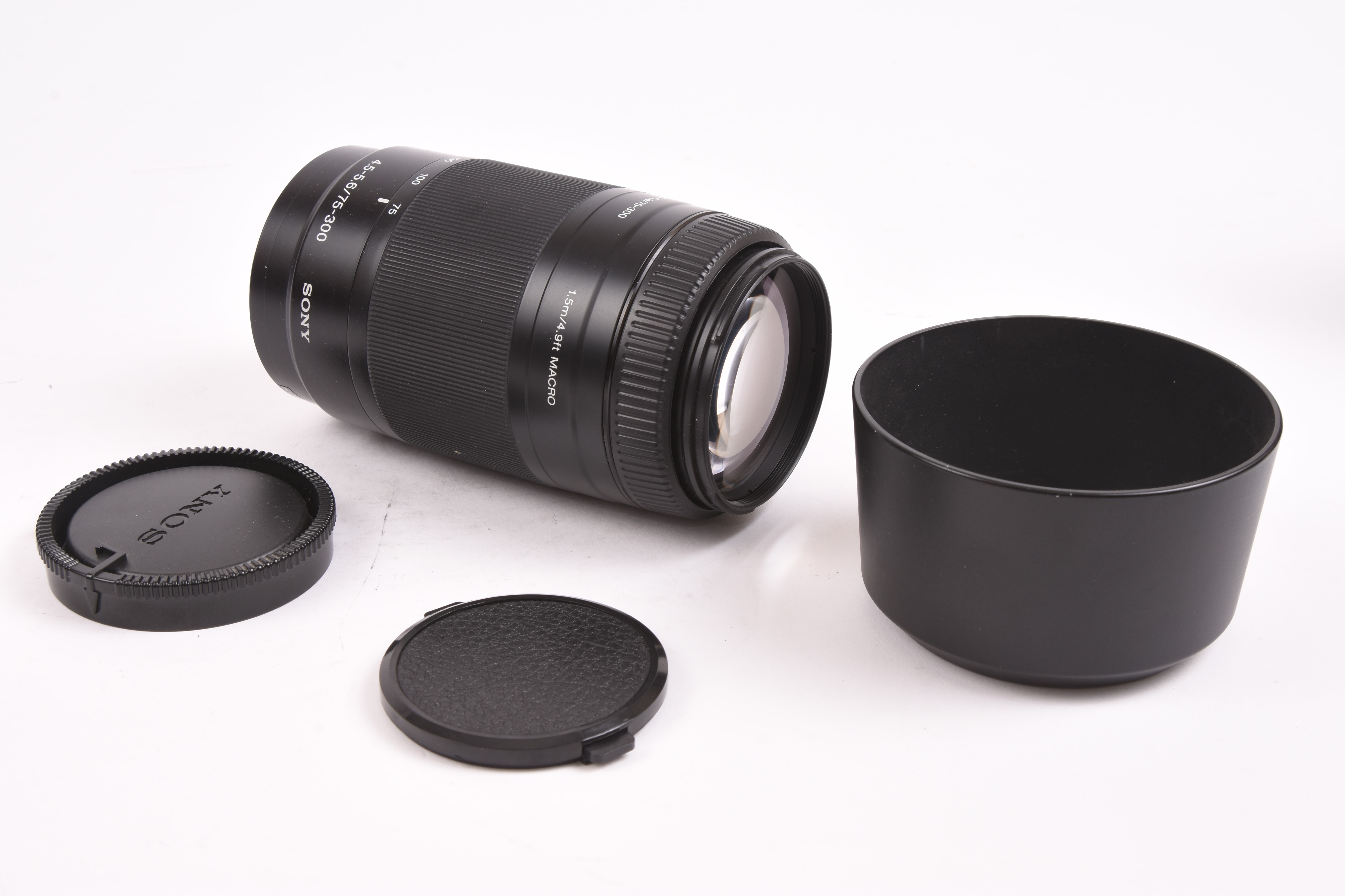 Sony A 75-300mm f/4.5-5.6 | GearFocus