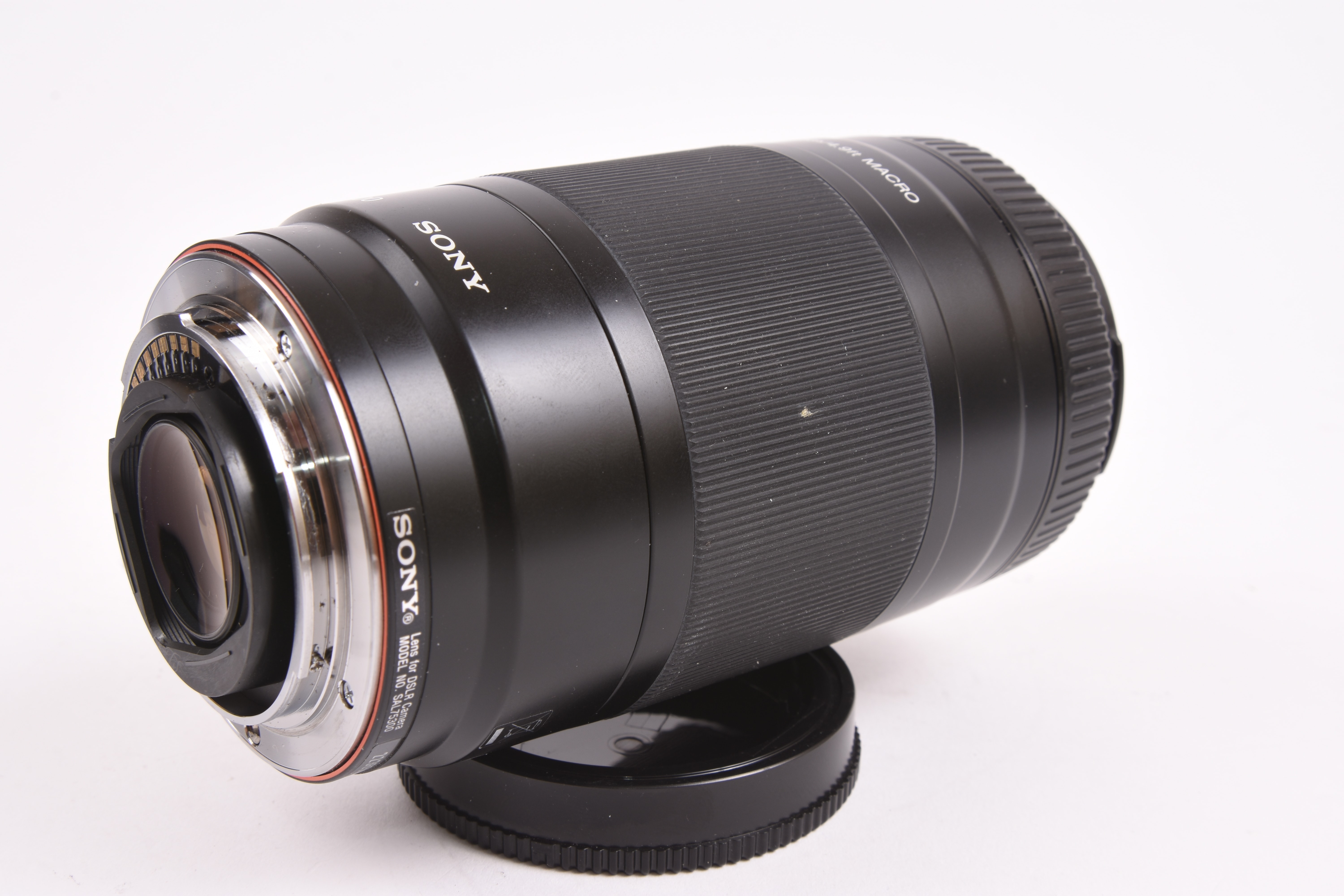 Sony A 75-300mm f/4.5-5.6 | GearFocus