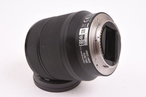thumbnail-4 for Sony FE 28-70mm f/3.5-5.6 OSS