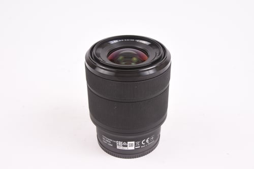 thumbnail-1 for Sony FE 28-70mm f/3.5-5.6 OSS