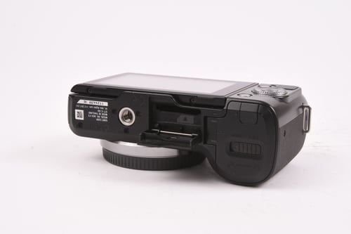 thumbnail-9 for Sony NEX-F3 Body