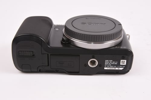 thumbnail-8 for Sony NEX-F3 Body