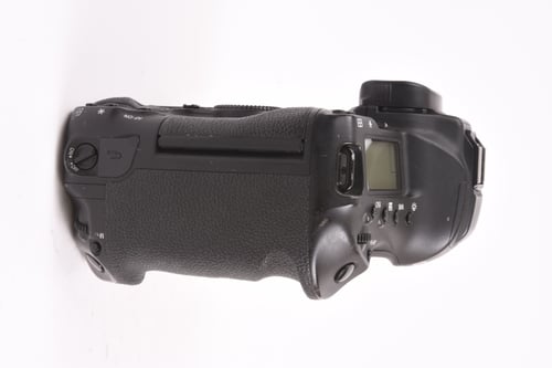 thumbnail-2 for Canon EOS 1DX II Body Shutter Count: 234k