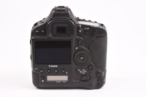 thumbnail-4 for Canon EOS 1DX II Body Shutter Count: 234k