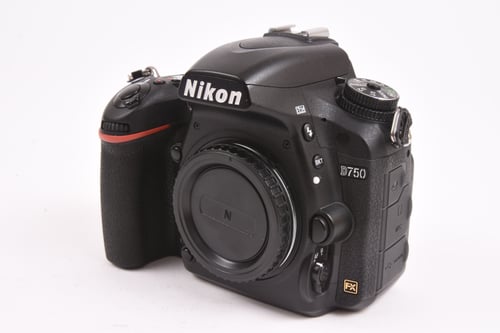 Nikon D750 Body Shutter Count:16k
