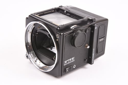 thumbnail-7 for Bronica ETRS w/75mm/winder Grip/120 Back