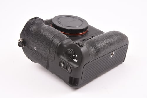 thumbnail-11 for Sony A9 Body w/ Grip