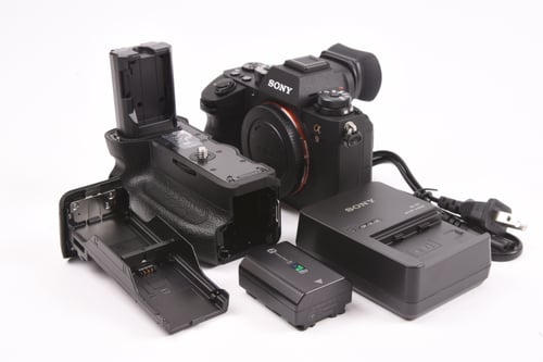 Sony A9 Body w/ Grip