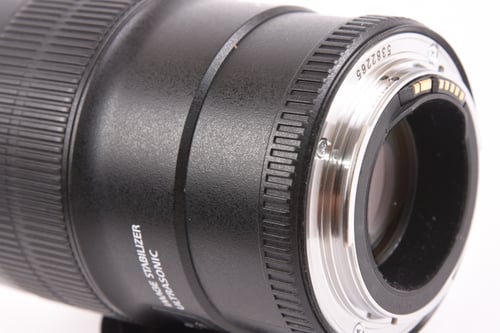 thumbnail-5 for Canon EF 100mm f/2.8 Macro L IS USM