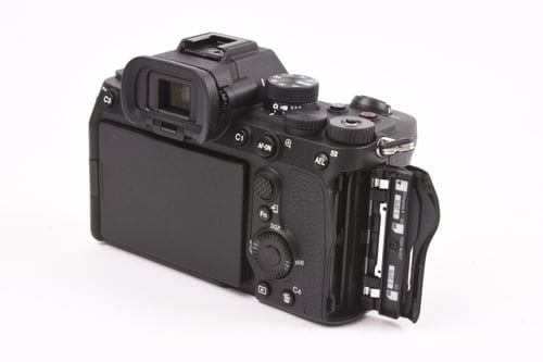 thumbnail-3 for Sony A7 IV Body