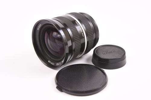Nikon AI Zoom-Nikkor 28-45mm f/4.5