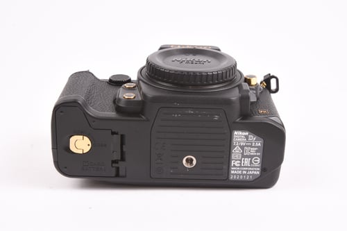 thumbnail-7 for Nikon Df Body Gold Edition