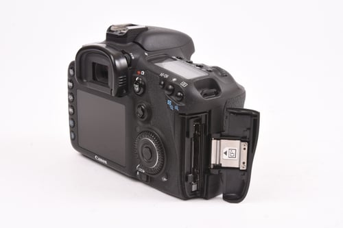thumbnail-3 for Canon 7D Body
