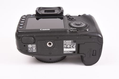thumbnail-8 for Canon 7D Body