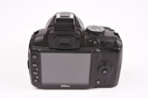 thumbnail-4 for Nikon D3000 w/18-55mm