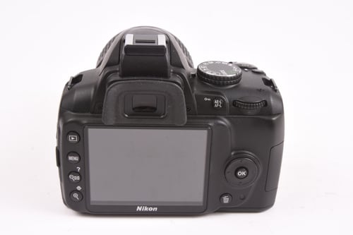 thumbnail-4 for Nikon D3000 w/18-55mm