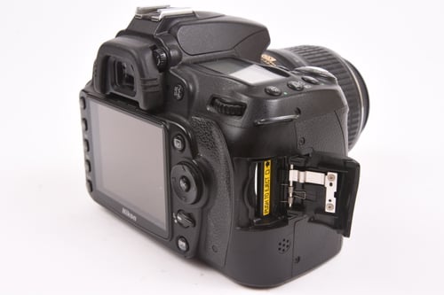 thumbnail-2 for Nikon D90 w/18-55mm