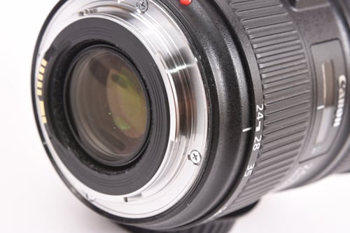 thumbnail-6 for Canon EF 24-70mm f/2.8 L II