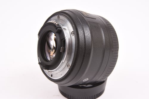 thumbnail-3 for Nikon AFS 35mm f/1.8 G DX