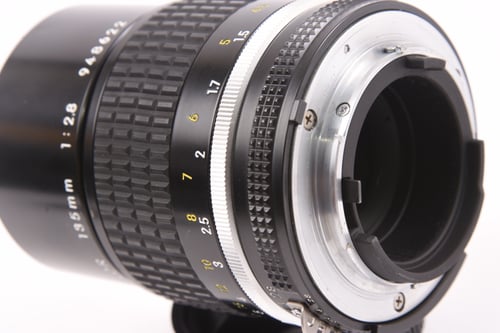 thumbnail-5 for Nikon AIS 135mm f/2.8