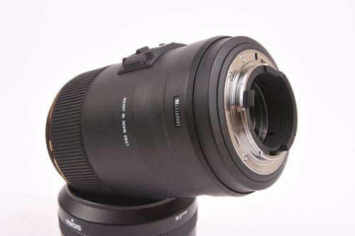 thumbnail-4 for Sigma 105mm f/2.8 DG Macro HSM for Nikon F