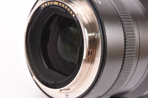 thumbnail-6 for Fujifilm GF 110mm f/2 R LM WR