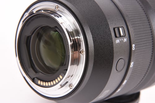thumbnail-6 for Panasonic L 24-60mm f/2.8 S
