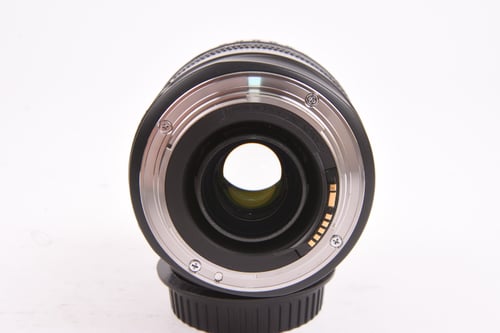 thumbnail-7 for Canon EF 28-135mm f/3.5-5.6 IS DUST