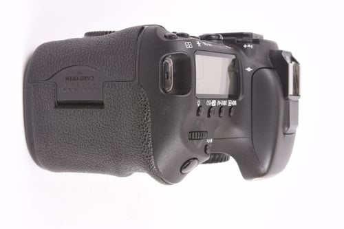 thumbnail-2 for Canon EOS 7D II Body