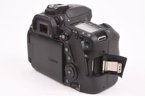 Canon EOS 80D Body | GearFocus