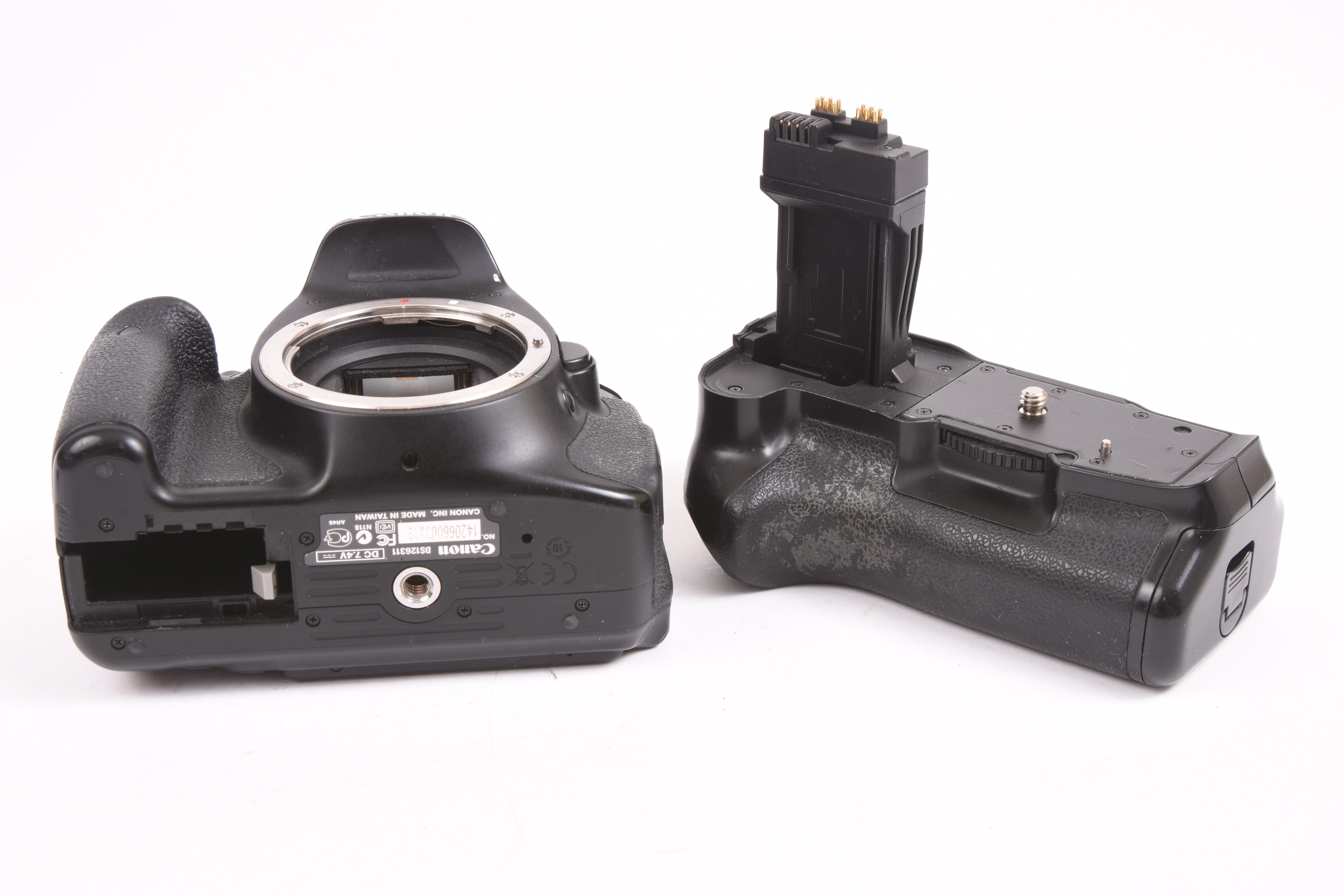 Canon T3i — image 6