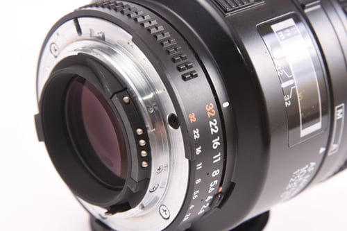 thumbnail-6 for Nikon AF 105mm f/2.8 D