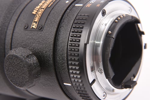 thumbnail-5 for Nikon AF 200mm f/4D Macro