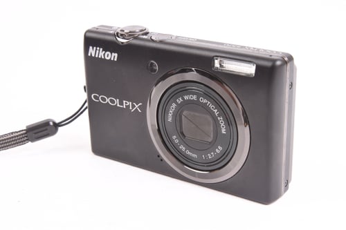 Nikon Coolpix S570 P&S