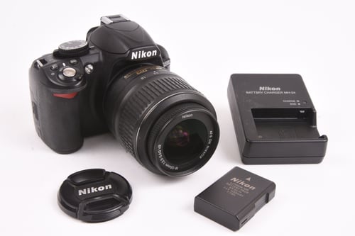 thumbnail-4 for Nikon D3100 w/18-55mm