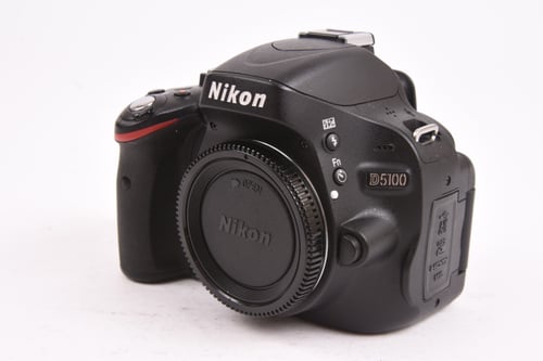 Nikon D5100 Body