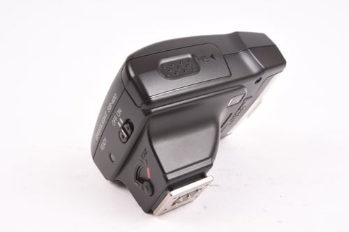 thumbnail-1 for Nikon Speedlight SB-400