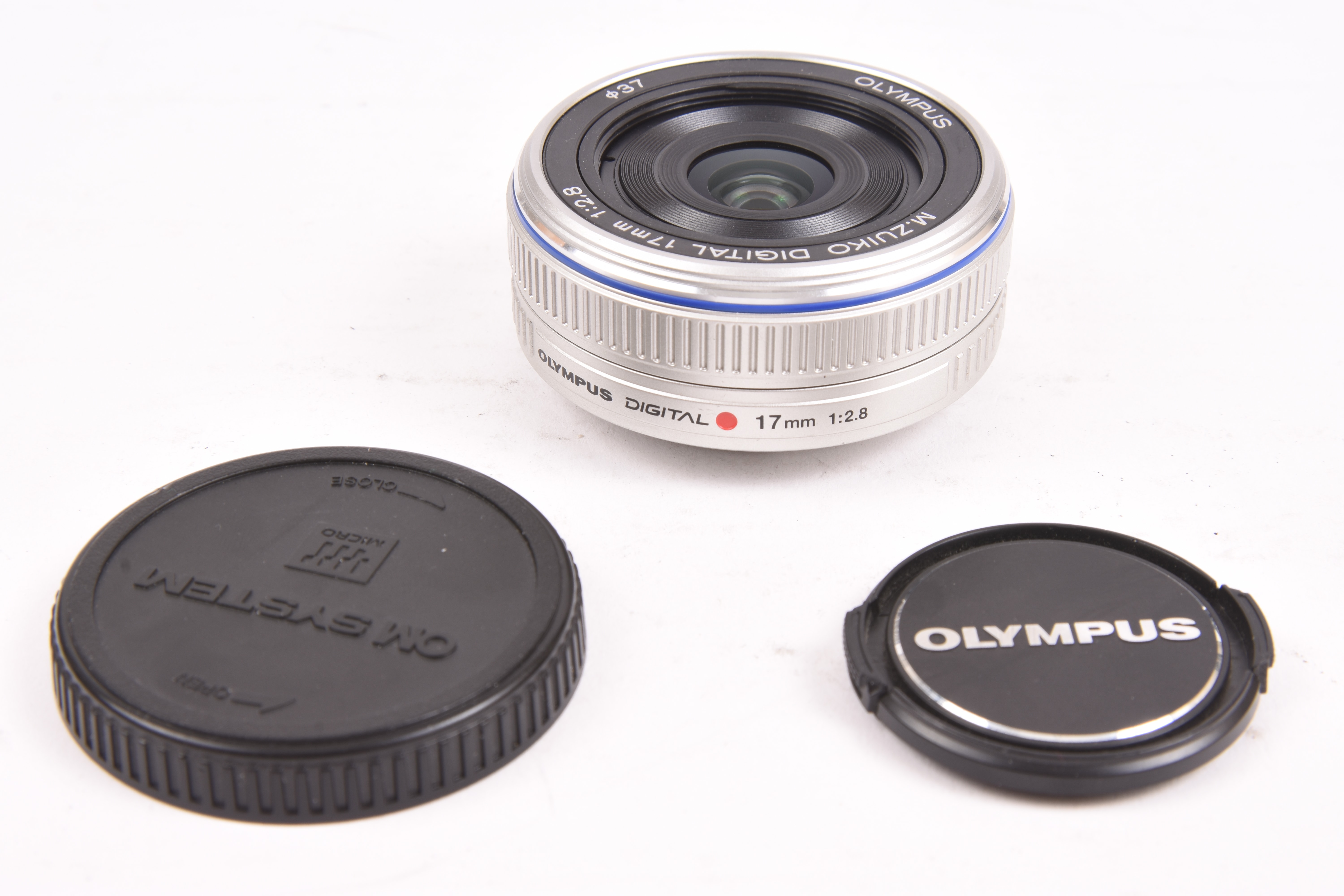 Olympus MFT 17mm f/2.8 | GearFocus