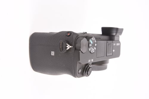 thumbnail-2 for Sony A6400 w/Grip