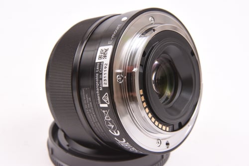 thumbnail-4 for Sony E 35mm f/1.8 OSS