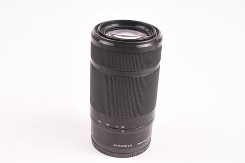 Sony E 55-210mm f/4.5-6.3 OSS