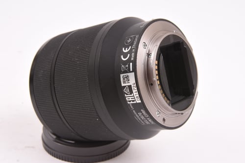 thumbnail-4 for Sony FE 28-70mm f/3.5-5.6 OSS