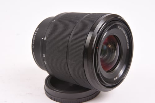 thumbnail-2 for Sony FE 28-70mm f/3.5-5.6 OSS
