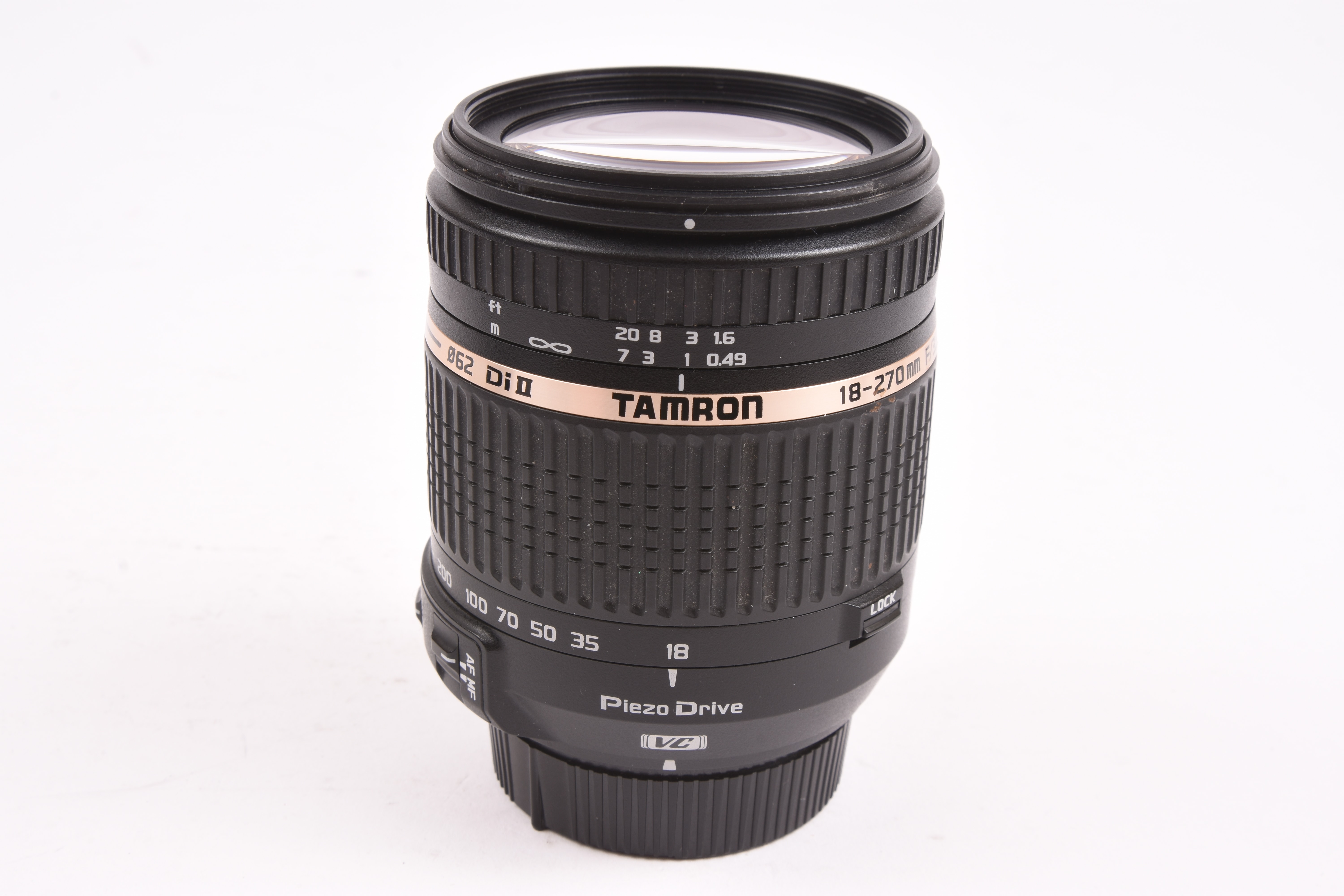 Tamron 18-270mm F/3.5-6.3 VC PZD — image 1
