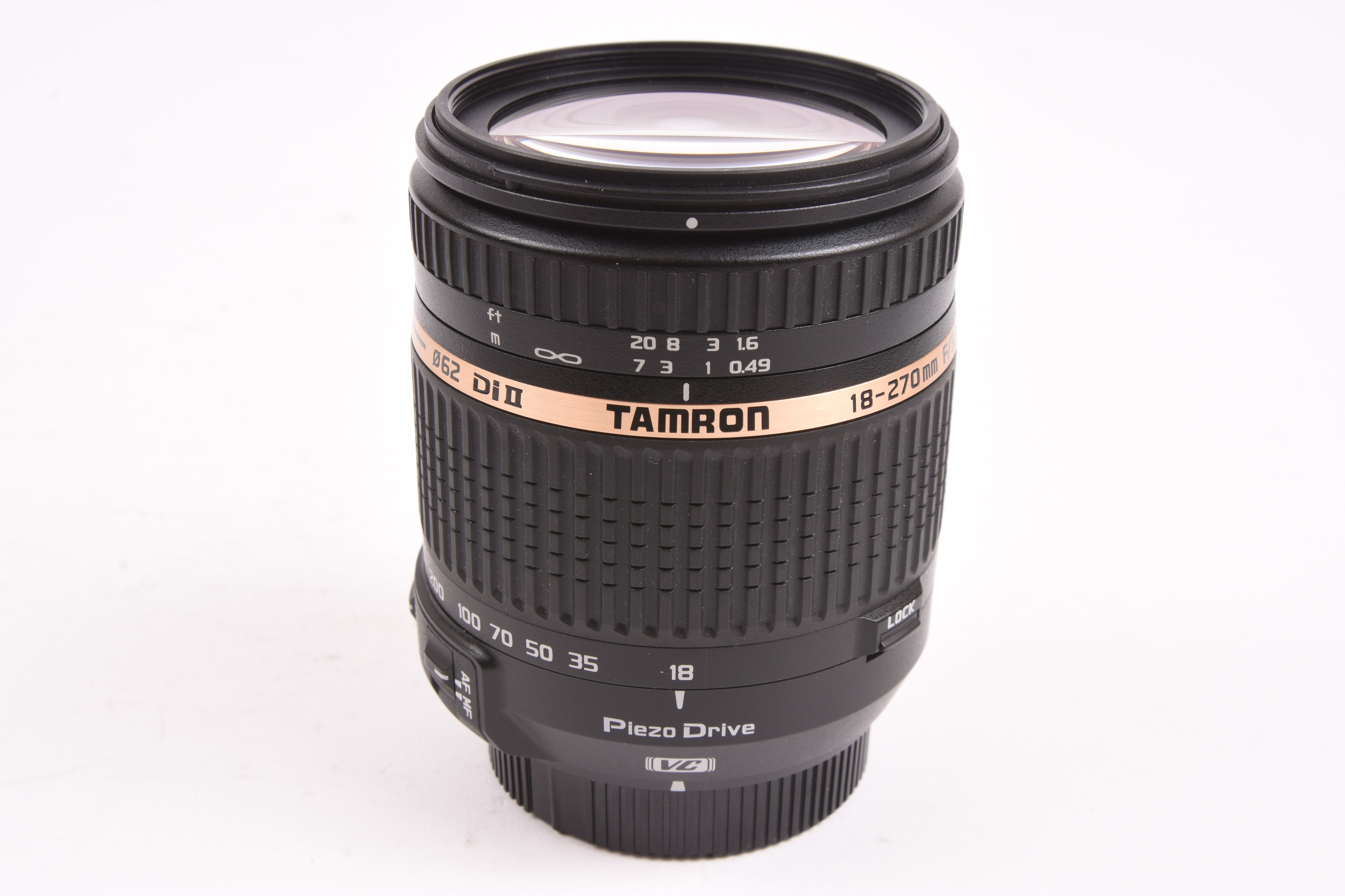 Tamron AF 18-270mm f/3.5-6.3 VC PZD — image 1