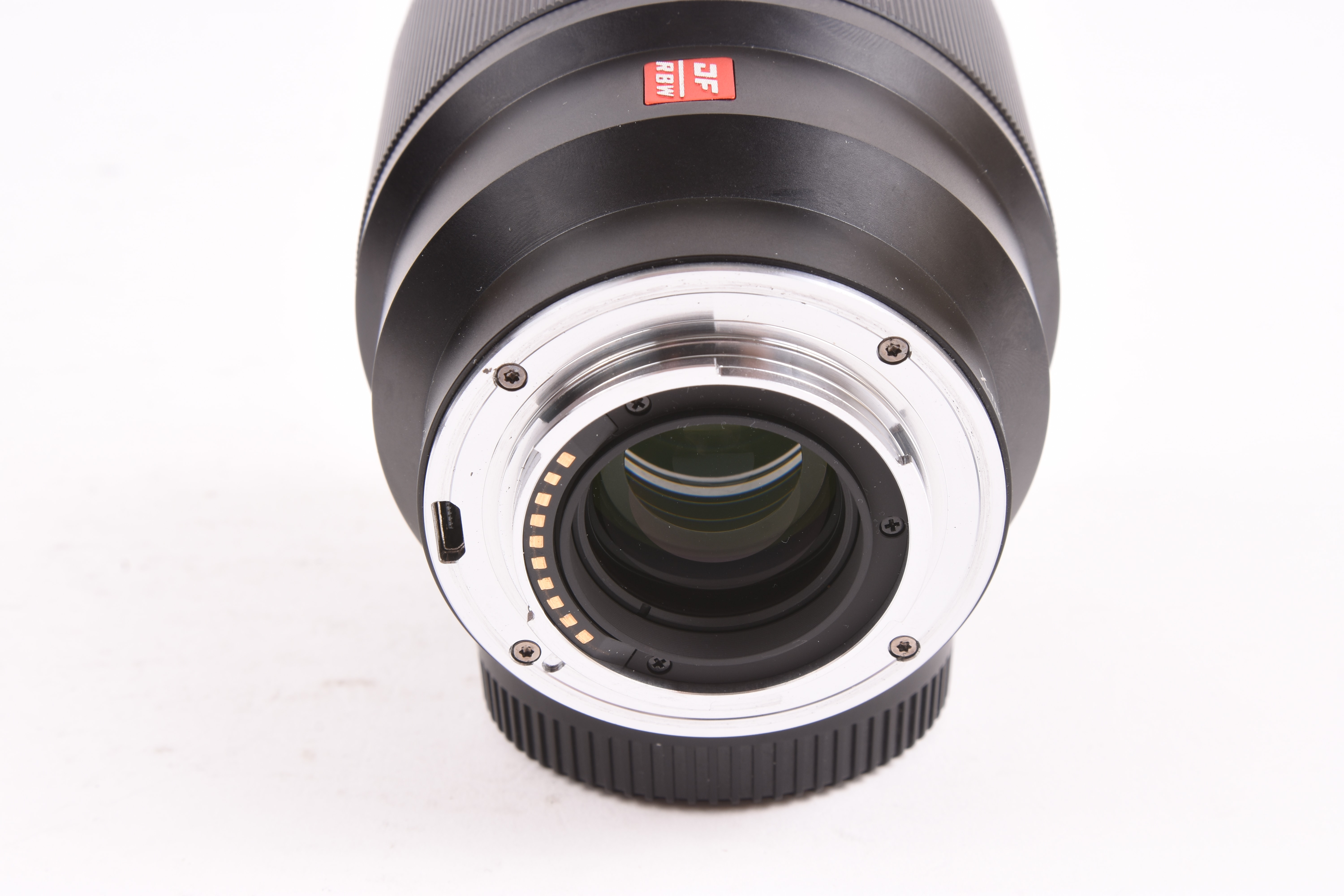 Viltrox 85mm f/1.8 STM — image 8